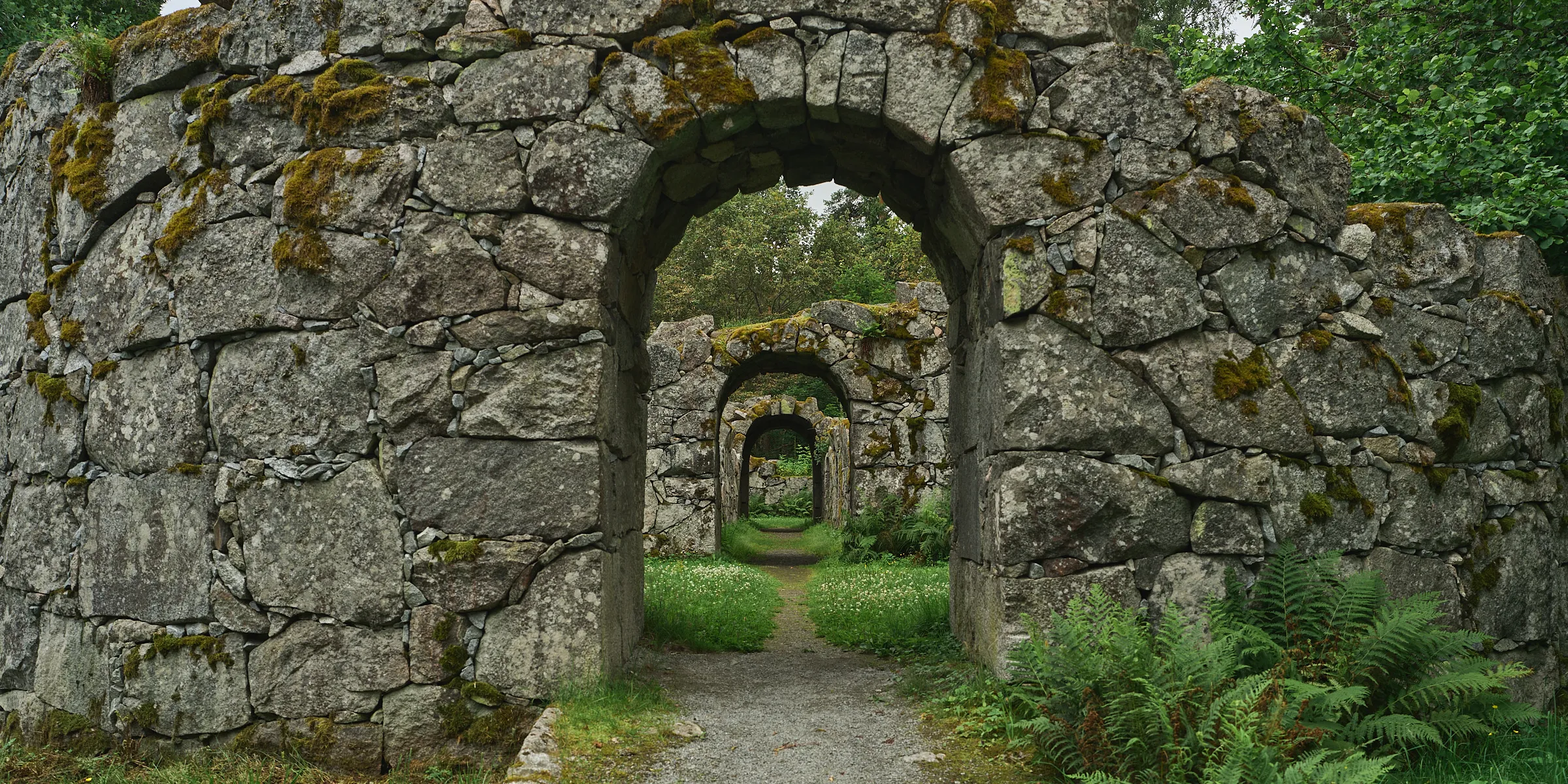 HIDDEN PLACES, Teos 082, 2026